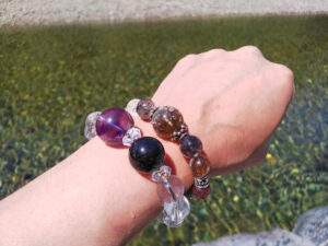 パワーストーンブレスレットを重ね付けすると効果はどうなる?順番や組み合わせも調査!